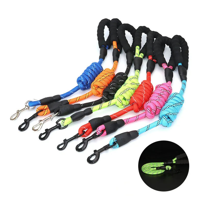 Reflective and Comfortable 1.5m Pet Leash for Dogs of All Sizes